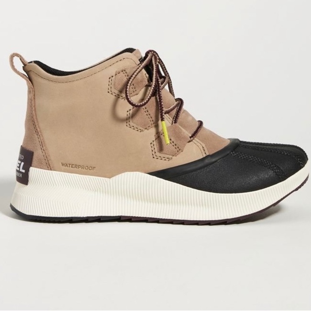 Sorel Women’s Out ‘N About III Classic Boots size 6